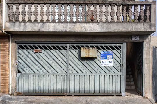 Fachada de casa para alugar com 1 quarto, 60m² em Campanário, Diadema