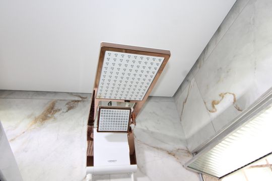 Banheiro da Suíte 2 de casa para alugar com 2 quartos, 90m² em Vila Carmosina, São Paulo