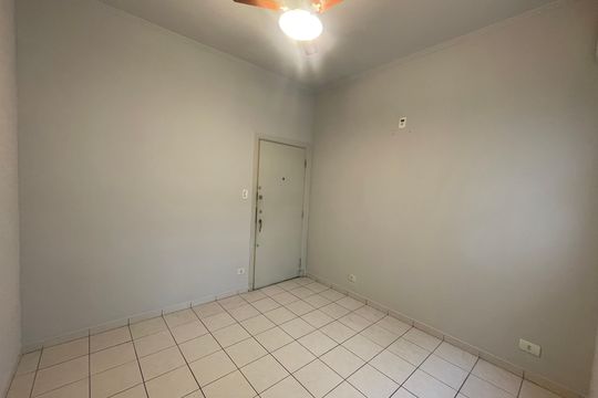 Sala de apartamento para alugar com 1 quarto, 50m² em Centro, São Vicente
