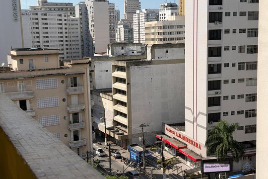 Vista  de kitnet/studio para alugar com 1 quarto, 33m² em Gonzaga, Santos