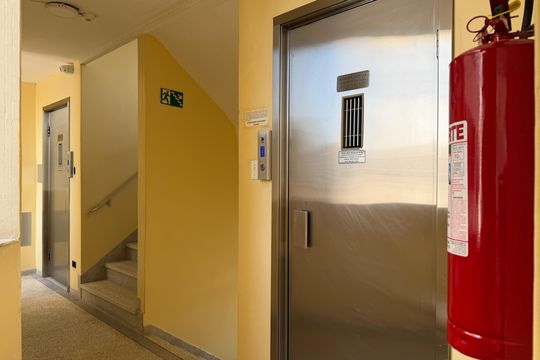 Área comum de kitnet/studio para alugar com 1 quarto, 33m² em Gonzaga, Santos