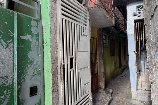 Fachada de casa para alugar com 1 quarto, 23m² em Vila Ema, São Paulo