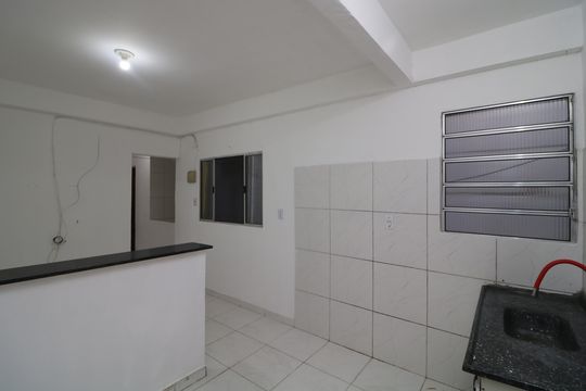 Cozinha de apartamento para alugar com 2 quartos, 70m² em Parque Sao Rafael, São Paulo