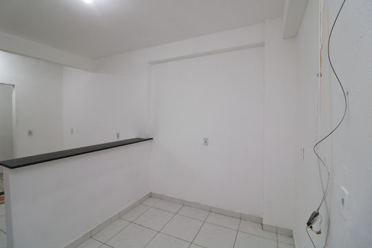 Sala de apartamento para alugar com 2 quartos, 70m² em Parque Sao Rafael, São Paulo
