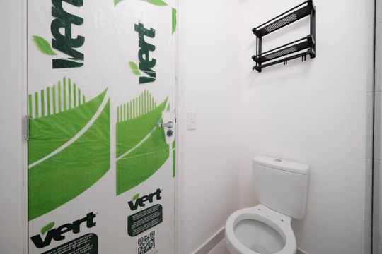 Banheiro de apartamento para alugar com 2 quartos, 48m² em Vila Guilhermina, São Paulo