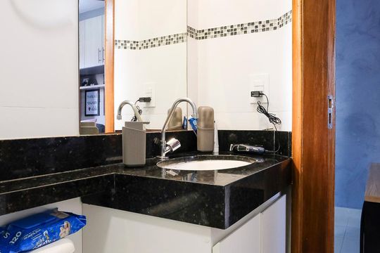 Banheiro de apartamento à venda com 2 quartos, 53m² em Campestre, São Caetano do Sul