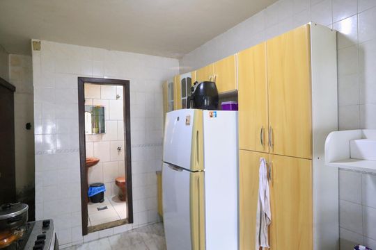 Cozinha de casa à venda com 2 quartos, 176m² em Pompéia, Belo Horizonte