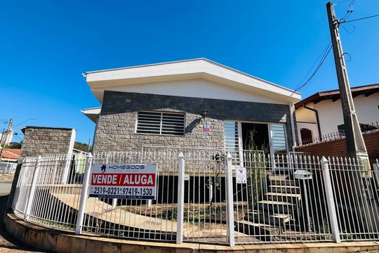 Fachada de casa à venda com 4 quartos, 200m² em Parque Taquaral, Campinas