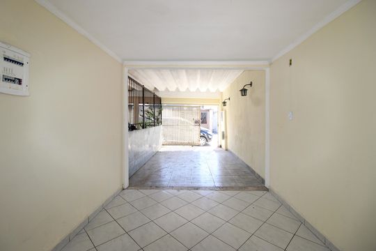 Garagem de casa para alugar com 3 quartos, 100m² em Parque Sonia, São Paulo