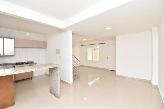 Casa de Condomínio para alugar com 3 quartos, 96m² em Abranches, Curitiba