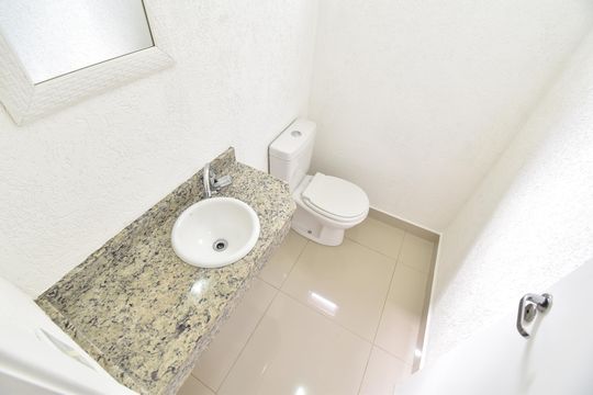 Lavabo de casa de condomínio para alugar com 3 quartos, 96m² em Abranches, Curitiba