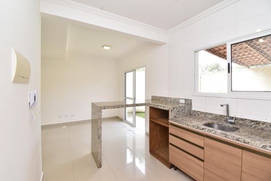 Sala/Cozinha de casa de condomínio para alugar com 3 quartos, 96m² em Abranches, Curitiba