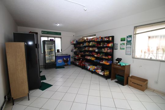Área comum - Mercadinho de apartamento à venda com 2 quartos, 56m² em Parada de Lucas, Rio de Janeiro