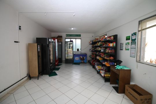 Área comum - Mercadinho de apartamento à venda com 2 quartos, 56m² em Parada de Lucas, Rio de Janeiro