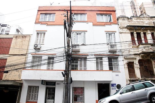 Fachada de apartamento para alugar com 1 quarto, 50m² em Centro Histórico, Porto Alegre