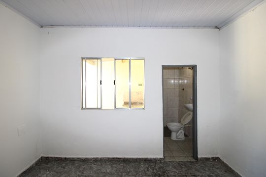 QuartoQuarto - Suíte de casa para alugar com 1 quarto, 40m² em Vila Taquari, São Paulo