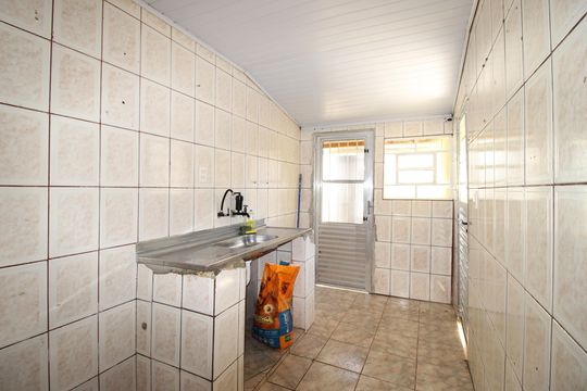Cozinha de casa para alugar com 1 quarto, 40m² em Vila Taquari, São Paulo