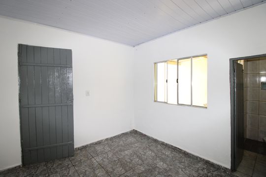 Suíte de casa para alugar com 1 quarto, 40m² em Vila Taquari, São Paulo