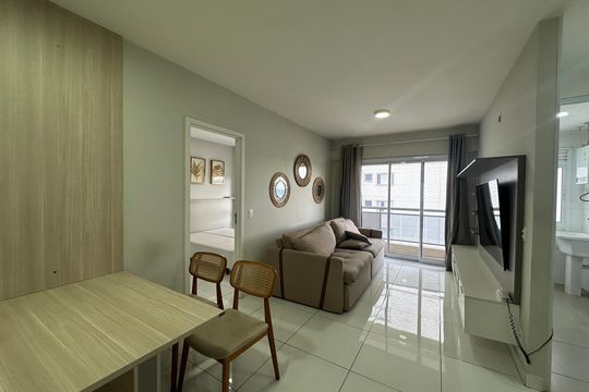 Apartamento para alugar com 1 quarto, 53m² em Alphaville Industrial, Barueri