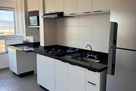 Cozinha de apartamento à venda com 2 quartos, 57m² em Jardim Torres Sao Jose, Jundiaí