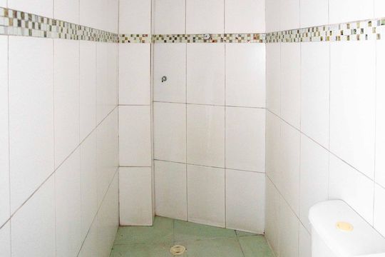 Banheiro de casa para alugar com 1 quarto, 30m² em Vila Guacuri, Diadema