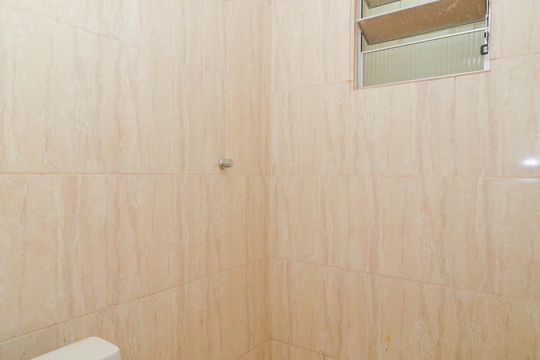 Banheiro de apartamento para alugar com 2 quartos, 52m² em Bento Ribeiro, Rio de Janeiro