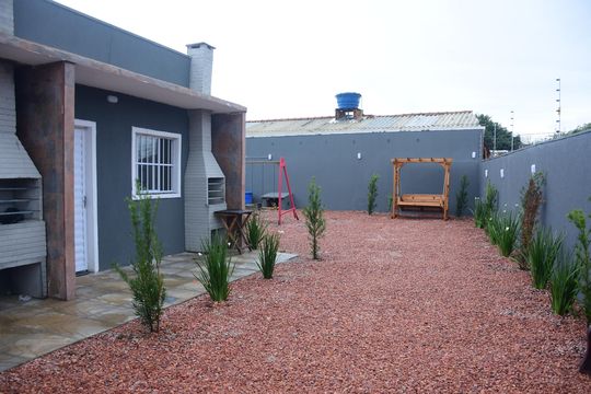 Casa para alugar com 1 quarto, 30m² em Vila Nova Canarinho, Cachoeirinha