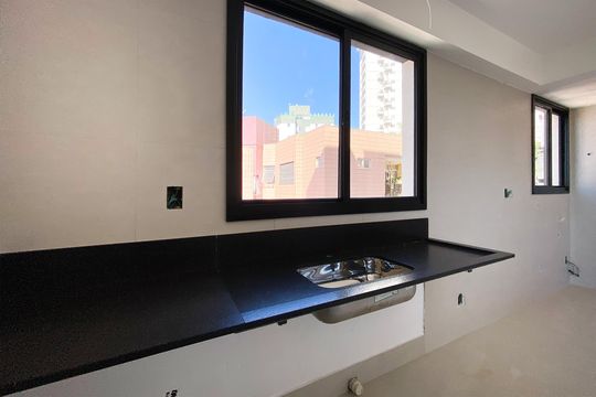 Cozinha de apartamento à venda com 3 quartos, 78m² em Buritis, Belo Horizonte
