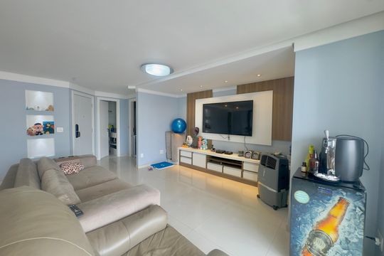 Apartamento à venda com 3 quartos, 180m² em Vila Moreira, Guarulhos