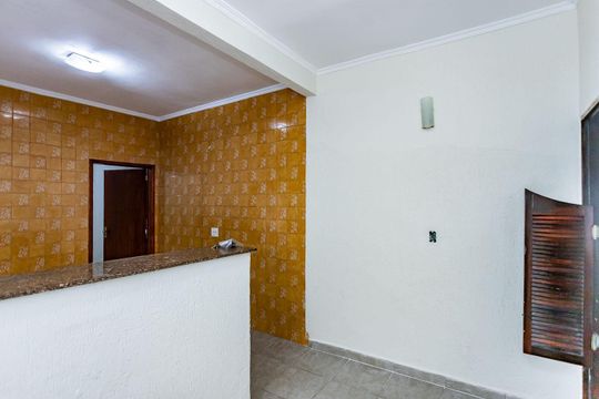 Copa e cozinha de casa à venda com 2 quartos, 110m² em Vila Marina, São Paulo