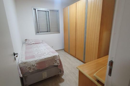 Quarto de apartamento para alugar com 2 quartos, 50m² em Guapira, São Paulo