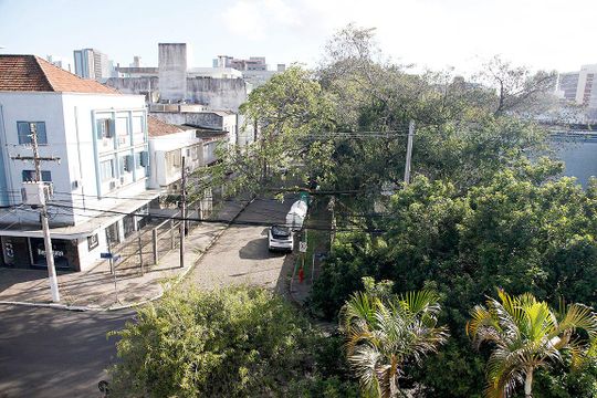 Vista do Quarto 1 de apartamento à venda com 3 quartos, 98m² em Menino Deus, Porto Alegre