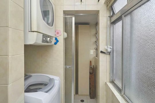 Área de serviço de apartamento à venda com 3 quartos, 98m² em Menino Deus, Porto Alegre