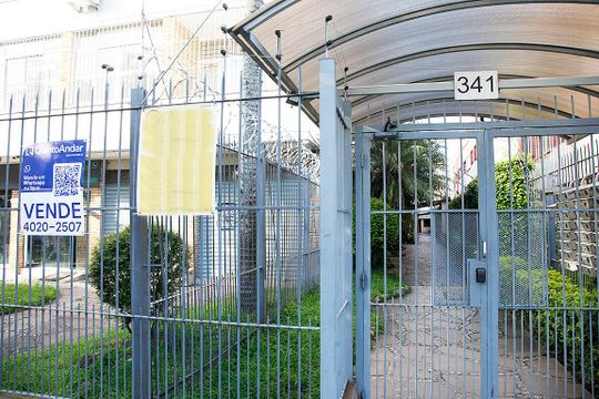 Plaquinha de apartamento à venda com 3 quartos, 98m² em Menino Deus, Porto Alegre