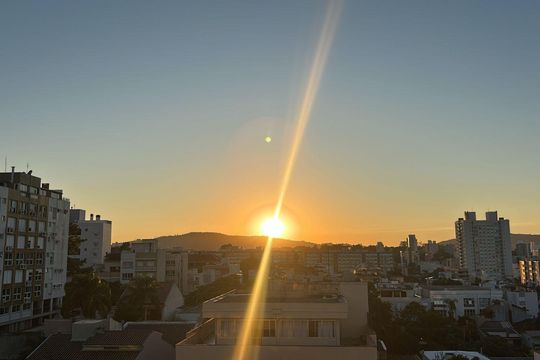 Vista de apartamento à venda com 3 quartos, 92m² em Petrópolis, Porto Alegre