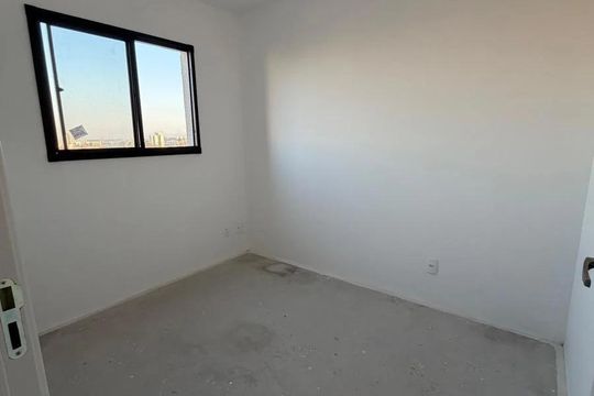Quarto de apartamento à venda com 2 quartos, 43m² em Vila Santa Edwiges, São Paulo