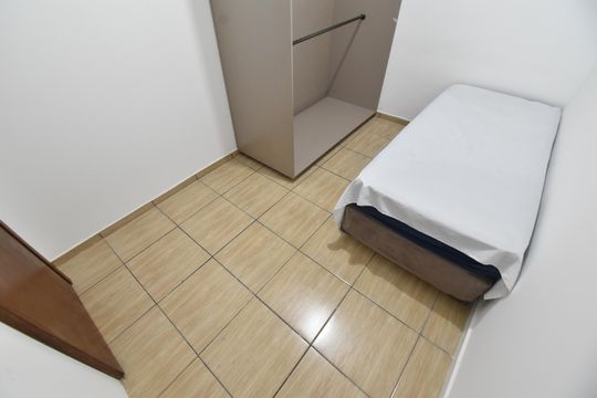 Quarto 2 de apartamento para alugar com 2 quartos, 66m² em Centro, Curitiba