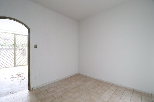Sala de apartamento para alugar com 4 quartos, 80m² em Osvaldo Rezende, Uberlândia