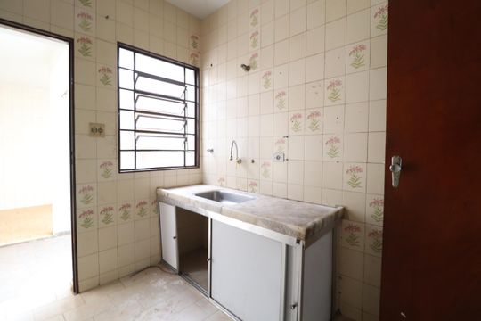 Cozinha de apartamento para alugar com 4 quartos, 80m² em Osvaldo Rezende, Uberlândia