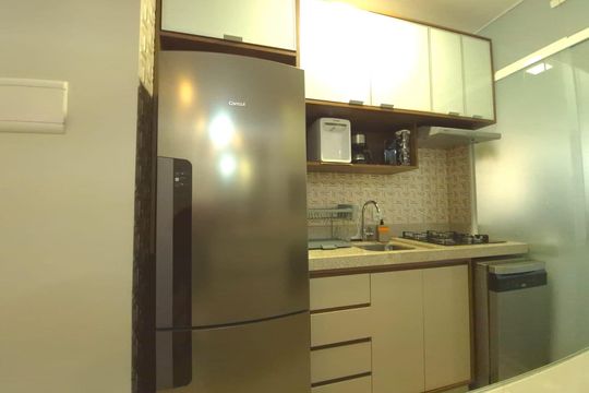 Cozinha de apartamento à venda com 2 quartos, 51m² em Vila Sao Joao, Barueri