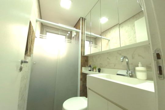 Banheiro de apartamento à venda com 2 quartos, 51m² em Vila Sao Joao, Barueri