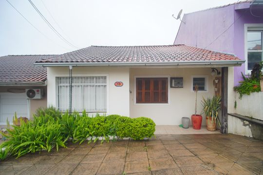 garagem de casa de condomínio à venda com 2 quartos, 76m² em Rincão, Novo Hamburgo