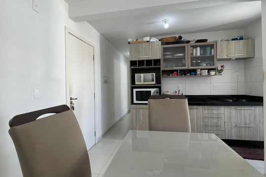 Cozinha - Armários de apartamento para alugar com 2 quartos, 54m² em Pedra Branca, Palhoça