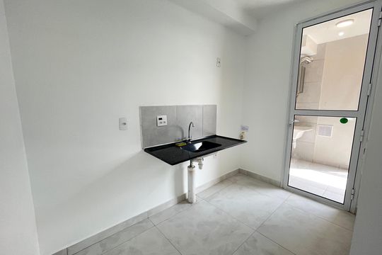 Cozinha de apartamento para alugar com 2 quartos, 43m² em Jaguaré, São Paulo