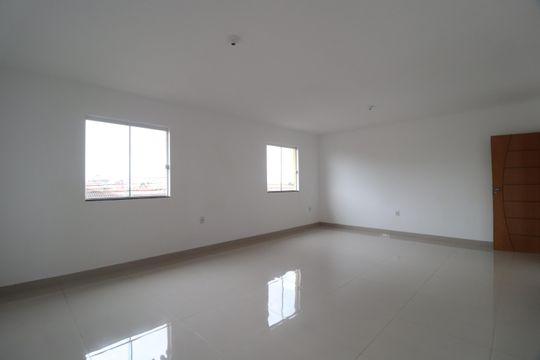 Apartamento para alugar com 3 quartos, 132m² em Santa Mônica, Uberlândia