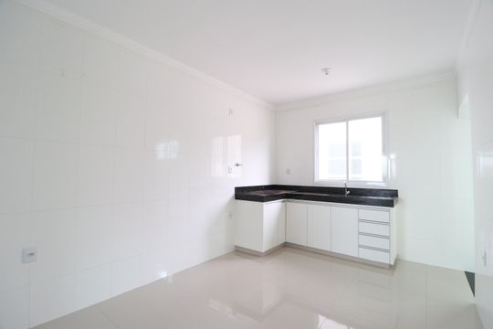 Cozinha de apartamento para alugar com 3 quartos, 132m² em Santa Mônica, Uberlândia