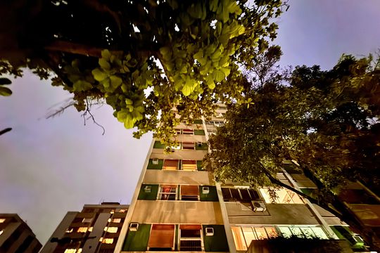 Apartamento para alugar com 3 quartos, 107m² em Humaitá, Rio de Janeiro