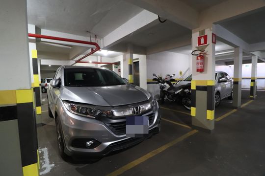 Garagem de apartamento para alugar com 3 quartos, 95m² em Tabajaras, Uberlândia