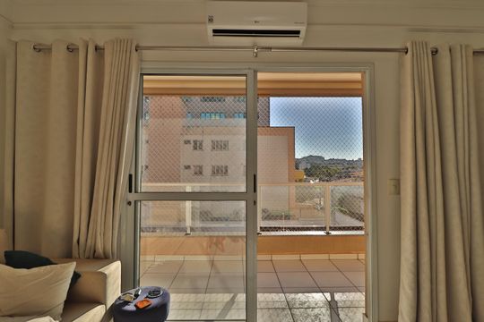 Sacada de apartamento para alugar com 3 quartos, 95m² em Tabajaras, Uberlândia