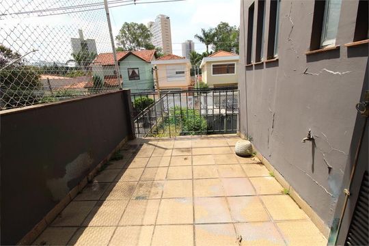 Casa à venda com 4 quartos, 500m² em Granja Julieta, São Paulo